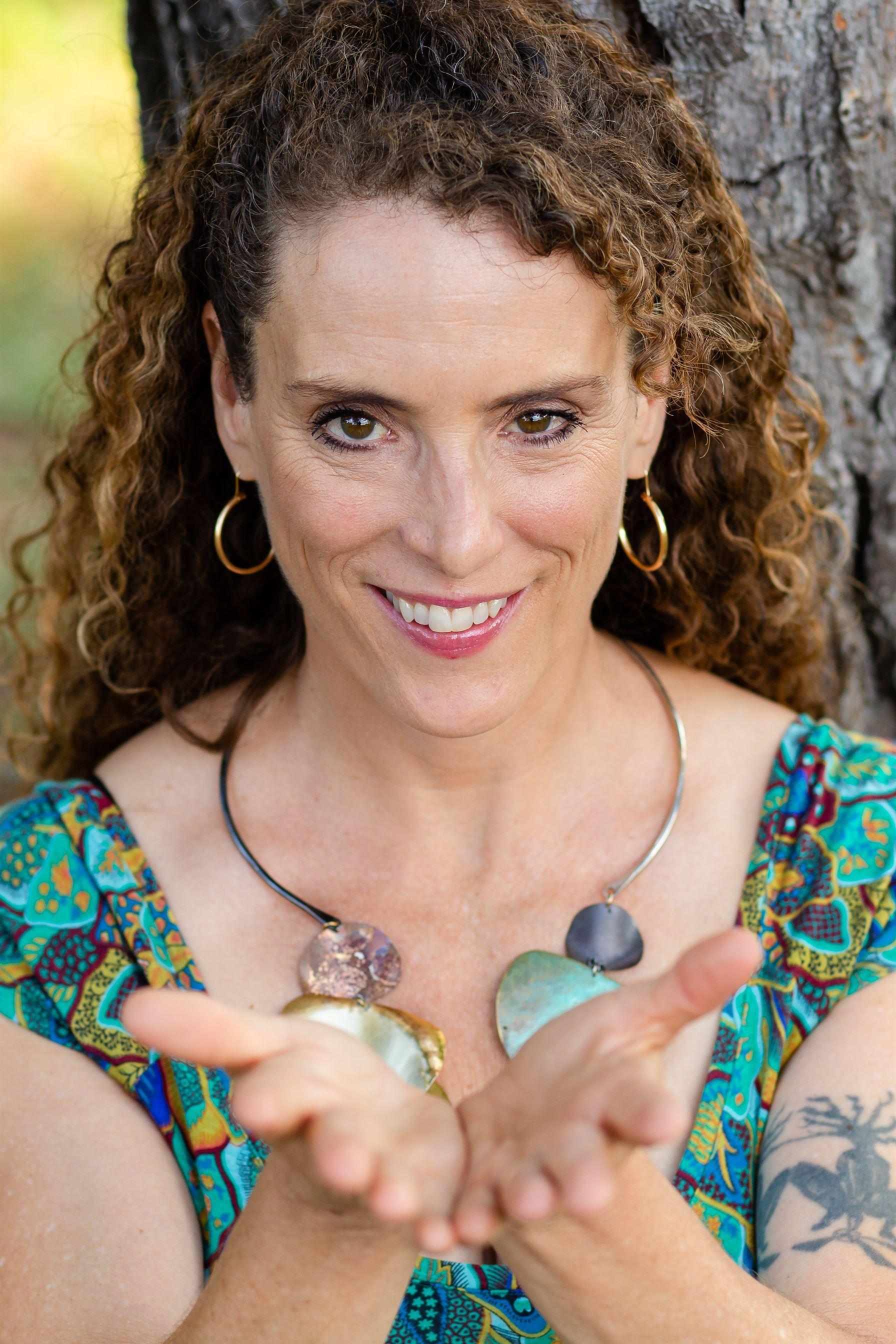 Danielle Rama Hoffman Scribe with Guides and Illusion Busting